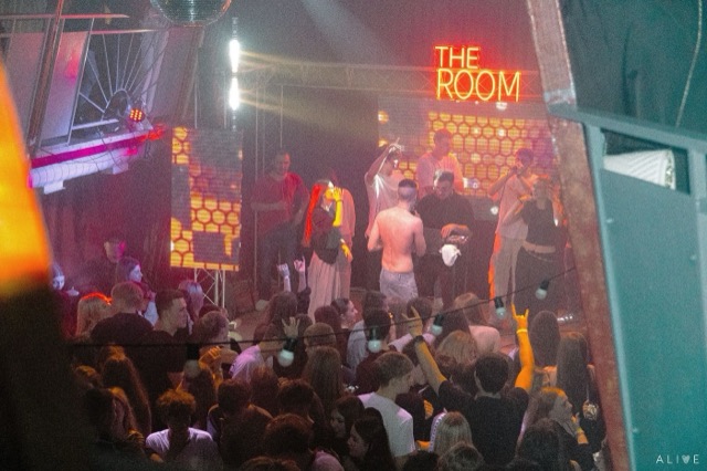 The Room — Вечірка в ALIVE, Ужгород, весна–літо 2025 року